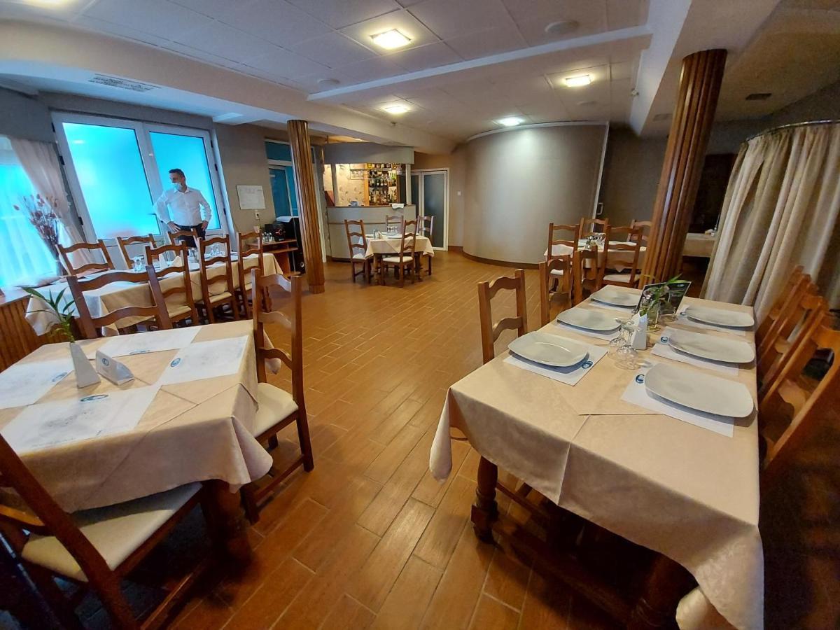 Motel Via Targu Mures Cristesti  Ngoại thất bức ảnh