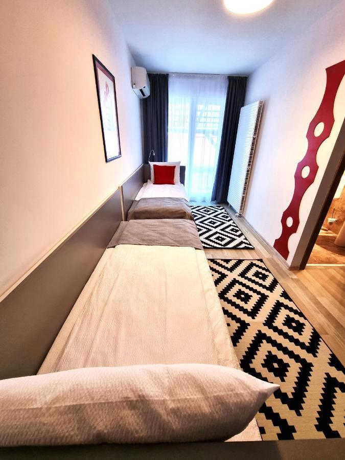 Motel Via Targu Mures Cristesti  Ngoại thất bức ảnh